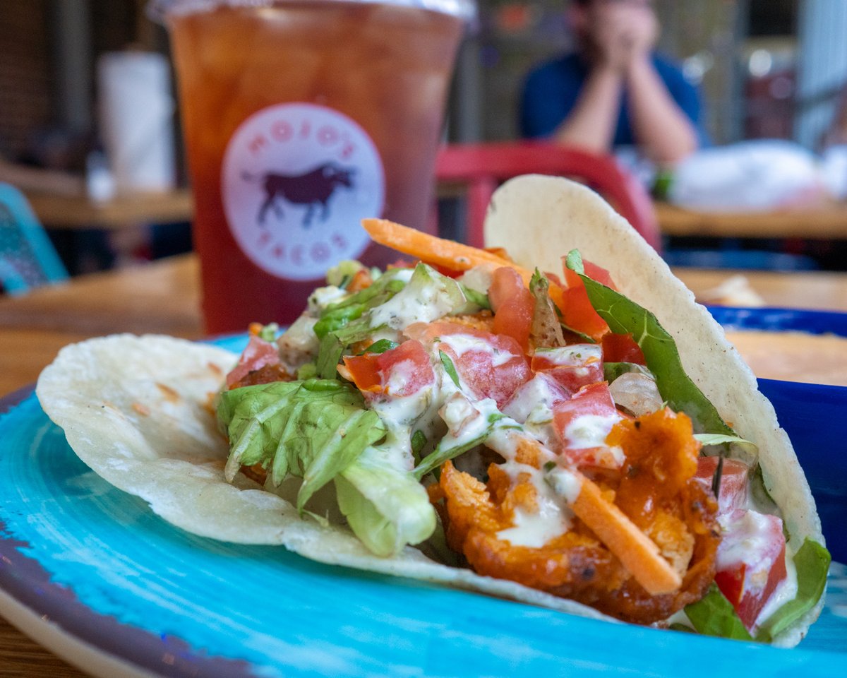 visitfranklin's tweet photo. It’s the hottest week of the year! 🔥😉 #HotChickenWeek is here in the Middle Tennessee area and we’re celebrating the Franklin way with our favorite hot chicken taco from @mojos.tacos! Where is your favorite place for hot chicken in Franklin? Let us know in the comments below! https://t.co/JLfFzW1CSv