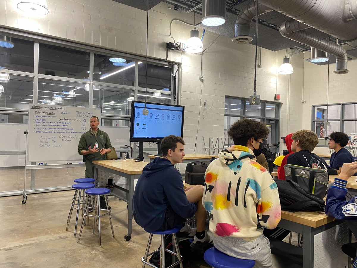 GeorgetownISD's tweet photo. Yesterday, Park Ranger Reid Rackley stopped by the @GHS_EIC to give students a drone demo and discuss how Texas Rangers utilize UAS (Unmanned Aircraft Systems) technology. It was a great opportunity for students to learn about the expansion of drones in an exciting career path. https://t.co/ljj0jbfgUC