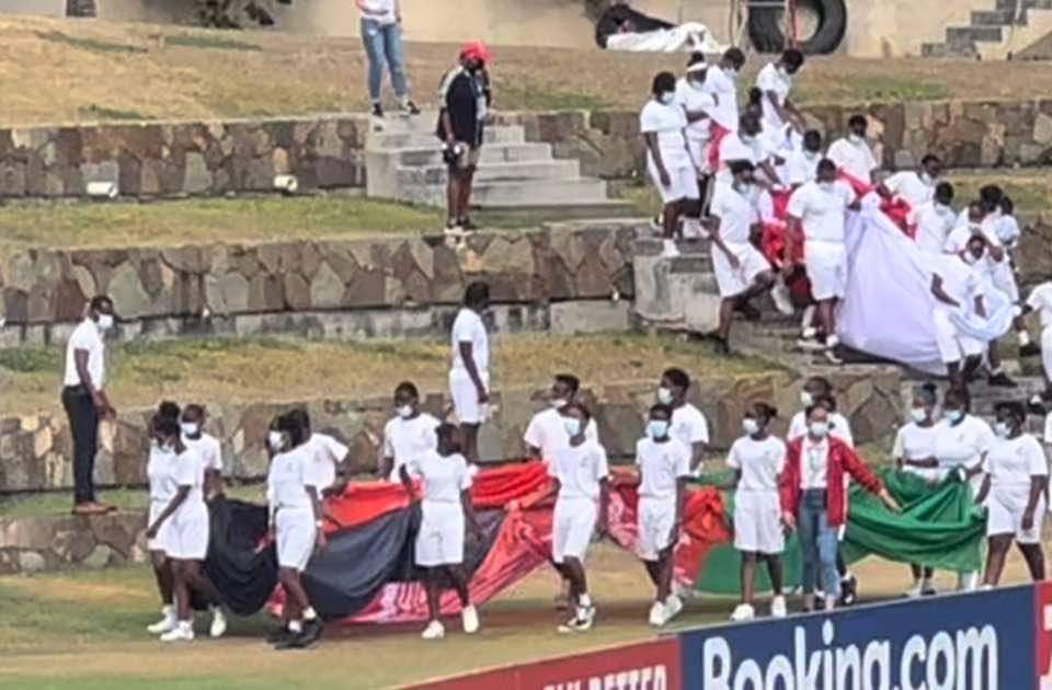jahanzebwesa's tweet photo. دې ګران افغانستان ویاړلی بیرغ نن لوبه کېدې ملي سرود وقت کې💪
One Flag of Afghanistan For Ever
#CWC22 #U19WorldCup #AfgU19 https://t.co/YWKuaGnKbK