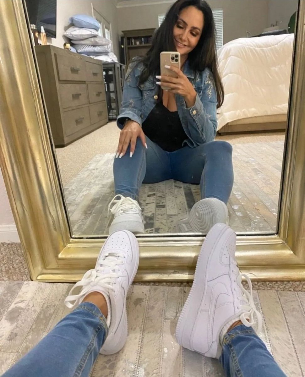 AVM de gezdik yorulduk kahve yapanım yok tek başına yaşamak zor #Çorum #Isparta #Ankara #Samsun #İstanbul #İzmir #Antalya