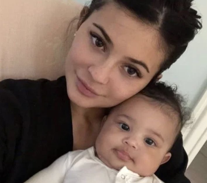 Happy 4th Birthday to my little Princess. My Storm Storm. I love you so much baby girl. I am so lucky to be your mommy. 💜