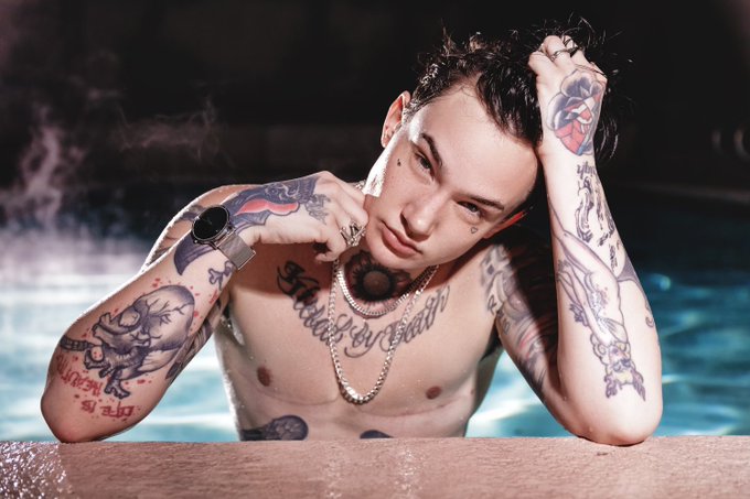 Let&rsquo;s get outta here together... https://t.co/Fa9FfiJo9z