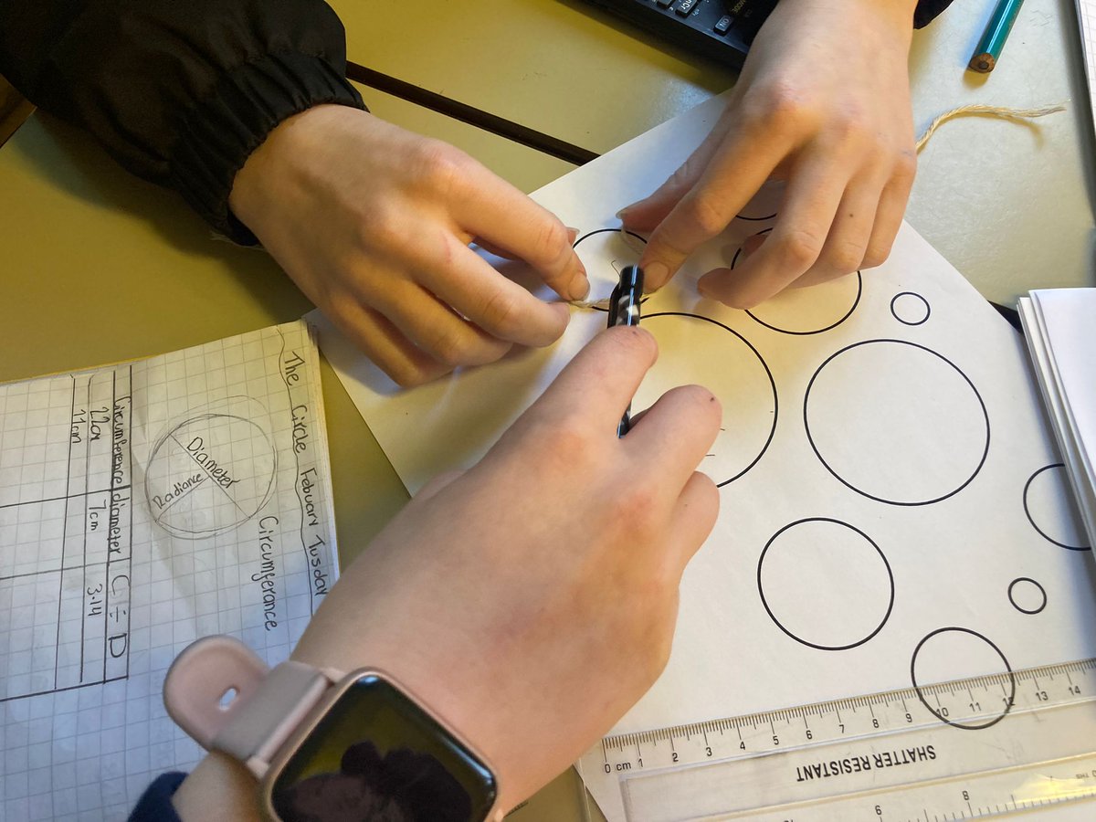Hazlehead_maths's tweet photo. 1MA have been investigating circles. We knew what radius and diameter were but will we find a connection between these and the circumference?π€ We did our research today and will discuss our conclusions tomorrow! Looking forward to hearing all your thoughts!π #S1maths #circles https://t.co/LRQR3vleUK