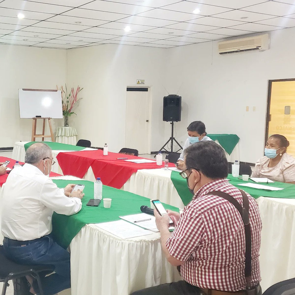atamanjarrezmur's tweet photo. Elegida nueva Presidente del @Co_Inter_Cesar Dra Lily Mendoza muchos éxitos en esta nueva etapa que comienza, agradecemos al Dr Aristidez López la gran labor desempeñada en beneficio del Sector Productivo y las comunidades del Dpto, Dios guíe nuevamente sus pasos. https://t.co/nZJUt8qXf2