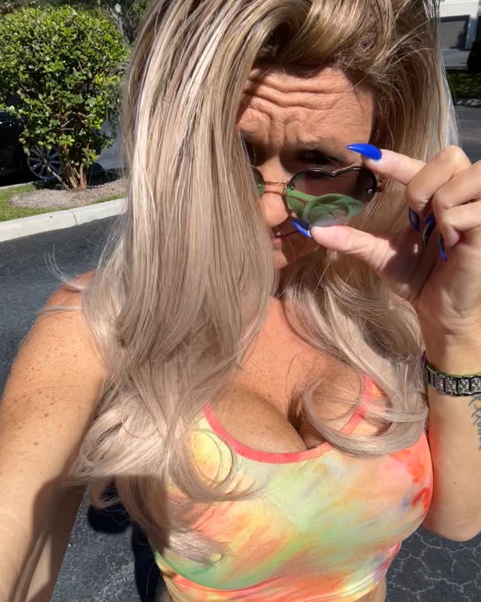 A sexy woman can do anything.  #fyp #fypage #babes #babesofinstagram #babessupportingbabes #babesonbabes<a href="/tag/fyp"class="tags">#fyp</a><a href="/tag/fypage"class="tags">#fypage</a><a href="/tag/babes"class="tags">#babes</a><a href="/tag/fitnessmodel"class="tags"><span>#fitnessmodel</span></a><a href="/tag/fitnessmotivation"class="tags"><span>#fitnessmotivation</span></a><a href="/tag/fitchick"class="tags"><span>#fitchick</span></a><a href="/tag/fitnessgirl"class="tags"><span>#fitnessgirl</span></a>