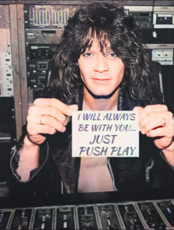 Eddie in studio. #VanHalen #EddieVanHalen returnofrock.com/van-halen-albu…