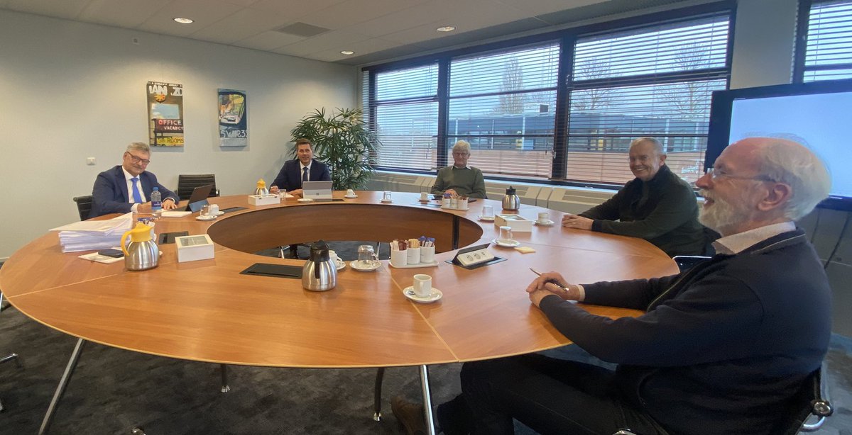 Aanstaande vrijdag 4 februari vindt om 10.00 uur een openbare zitting plaats van het centraal stembureau <a href="/PijnackerNootdp/">Pijnacker-Nootdorp</a> voor de gemeenteraadsverkiezingen in maart 2022. Volgen kan via pijnacker-nootdorp.nl/raadlive

Vanmiddag waren de voorbedingen.

pijnacker-nootdorp.nl/actueel/openba…

#GR2022