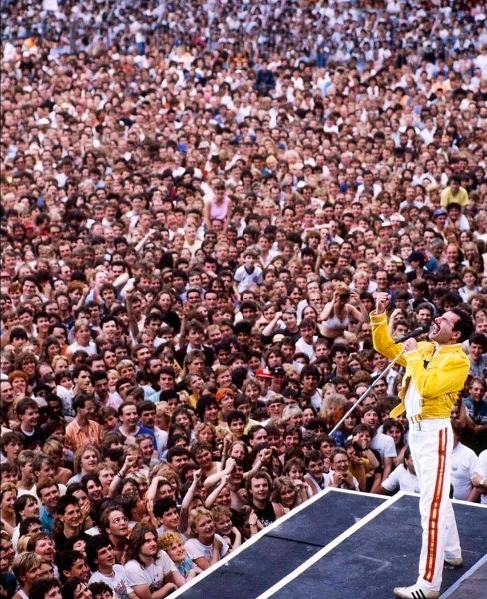 Sin teléfonos, sin cámaras. Freddie Mercury en Wembley Stadium, 1986.