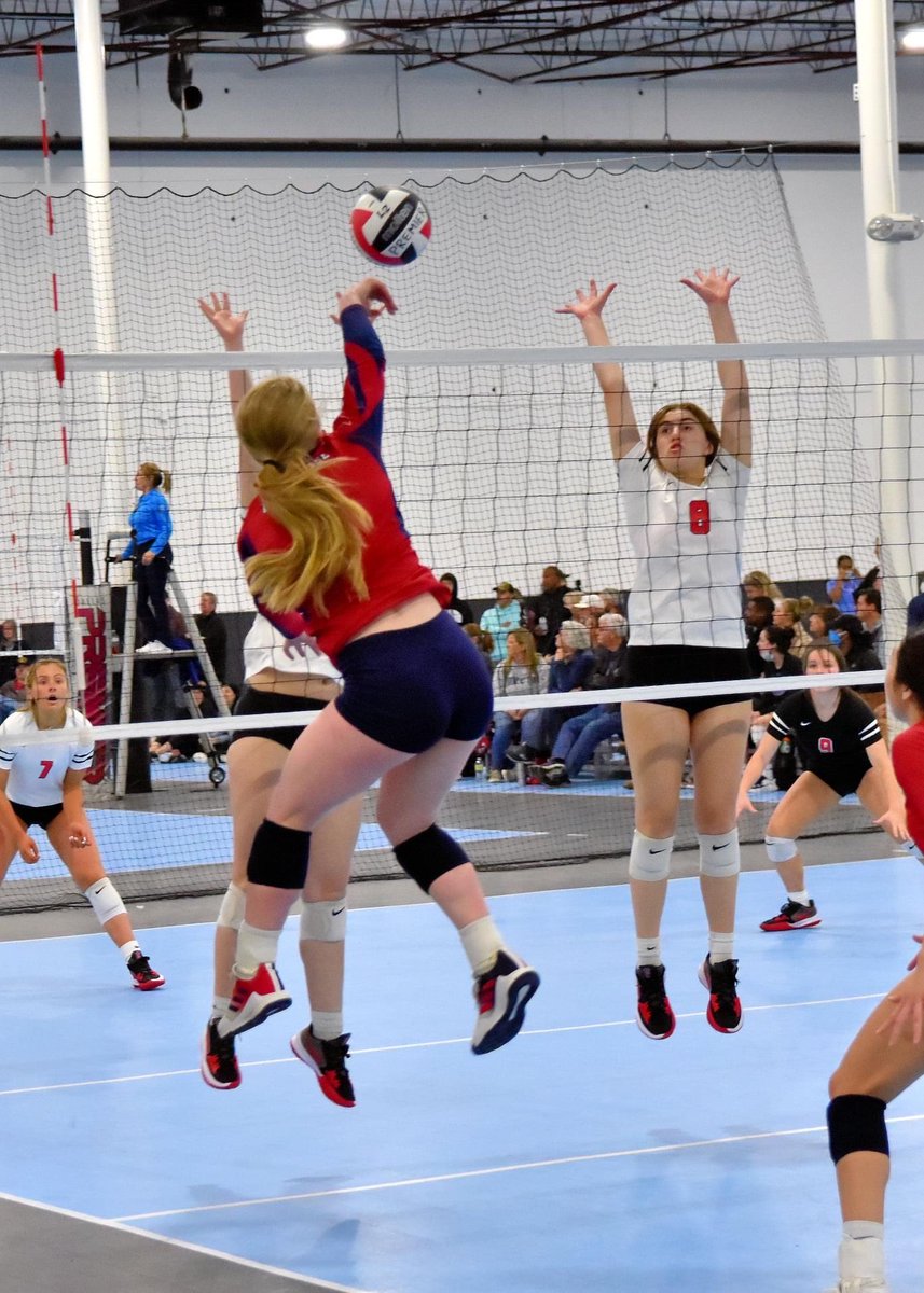 TC_Konen's tweet photo. Another weekend, another indoor meet and volleyball tournament. Cheering on our girls from Dallas to Lubbock. #GMG 🦅 #FHVB 🏐 https://t.co/tvq1EKu8ym