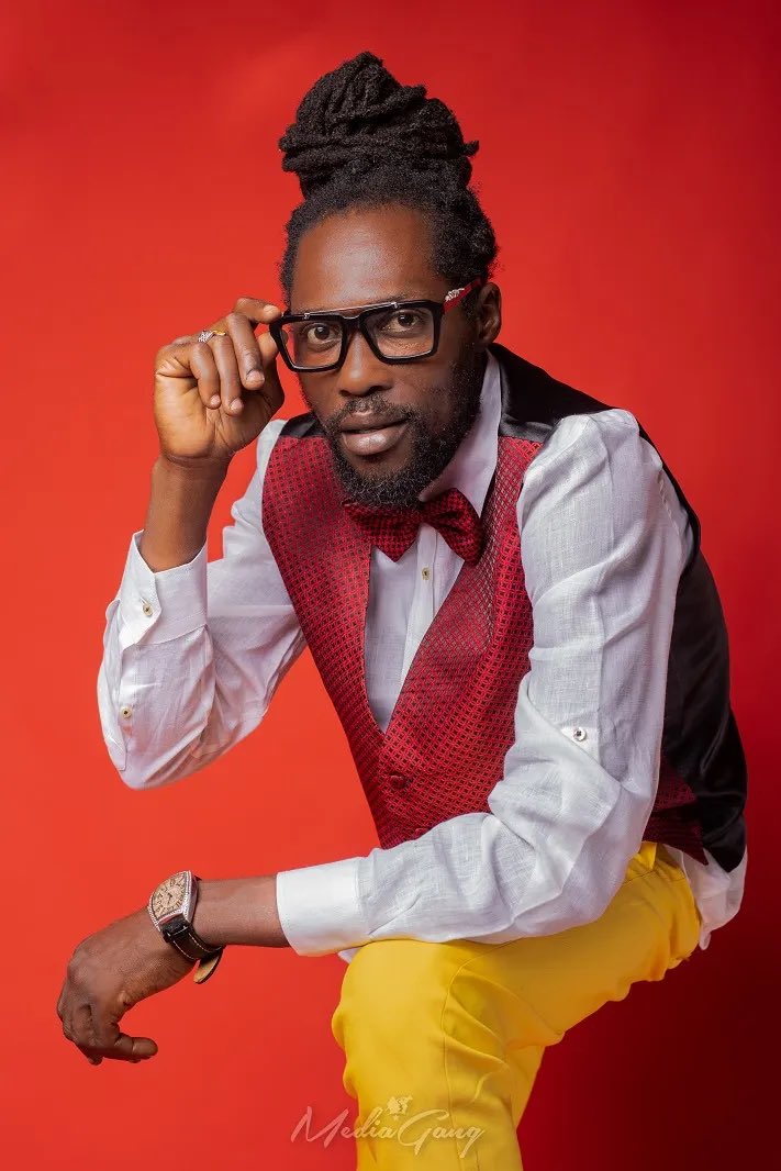 ElormBeenie's tweet photo. #DifferentGuy EP by @KonkarahJahvybz is OUT NOW!!! Features @KelvynBoyMusic_, @Ponobiom and @ObibiniBoafo.

• Stream On Major Digital Stores: https://t.co/4dN05tYhEt

• Listen on Audiomack: https://t.co/yRMFYLgklP

#Afrobeats #Reggae #Dancehall #KonkarahJahvybz #DifferentGuyEP https://t.co/UBPYS7bHgR