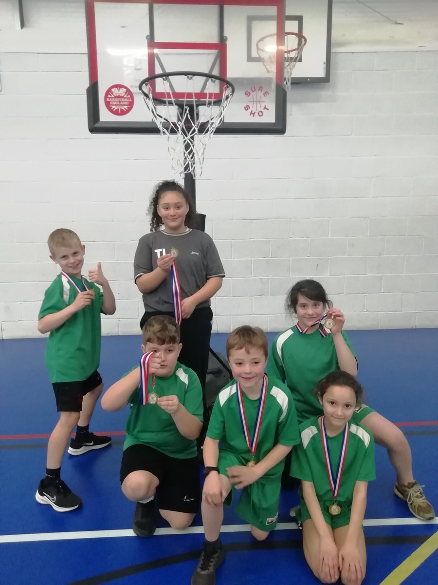 test Twitter Media - Y3/4 Basketball. Congratulations to both teams. Team T won gold for their solid defence in the A final. Team V earned a silver for scoring in the B matches scoring 6 baskets in 1 match. Thankyou to our y6 coaches for working with them at lunchtime. https://t.co/ZecTRQJFSf