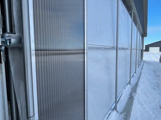 A completed Centre Roll Curtain install by <a href="/jel_ltd/">John Ernewein Ltd.</a>. This job located near Palmerston, ON features 50' of Centre Roll Curtain with tinted polycarbonate boots that are being used to cover exhaust fans when not in use! #OntAg #CdnAg #barnventilation #sunnorth   #centrerollcurtains