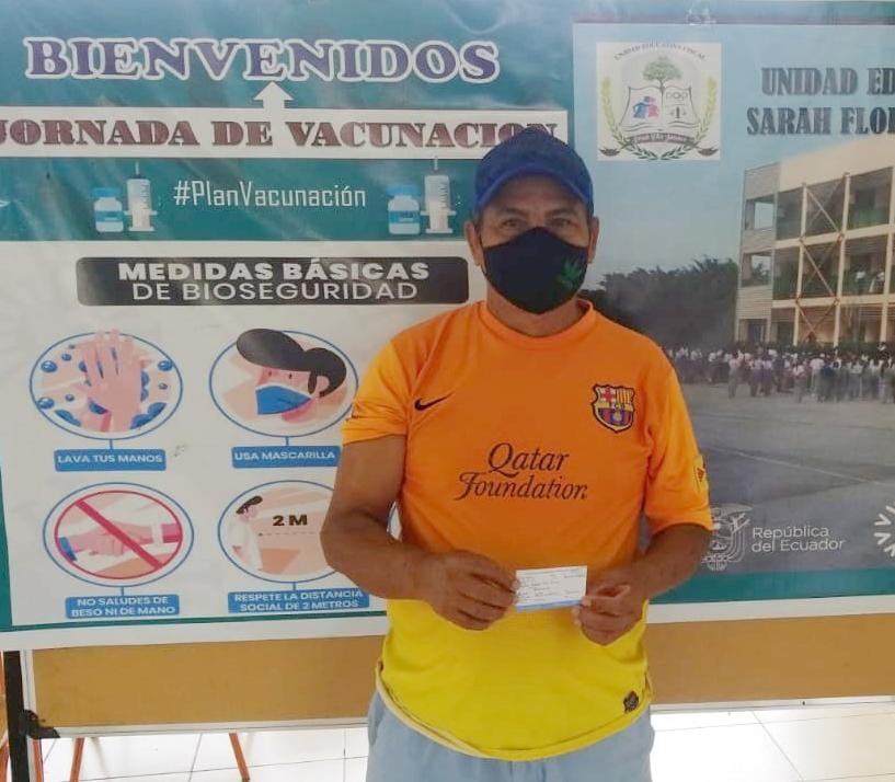 Salud_Guayas's tweet photo. #DileSíALaVacuna | "Tiempo hay para todo, más aún si de salud se trata, gracias a la atención brindada en el Centro de Vacunación #SarahFlor, hoy recibí el refuerzo de la #VacunaCOVID19", expresó Luis Pacheco.
#PlanVacunación https://t.co/Eb7GF1UUYc