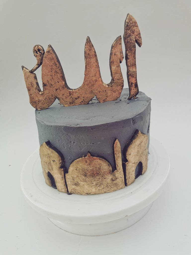 sidrajaved35's tweet photo. If your on insta - follow my bakery @sweetstreete13. 🙌🙌🙌

#cake #themedcakes #biscuits #cakepops #bakery #instagram #cookiedough #doughnuts #dessertCentral #junkfood https://t.co/TIwA9attzC