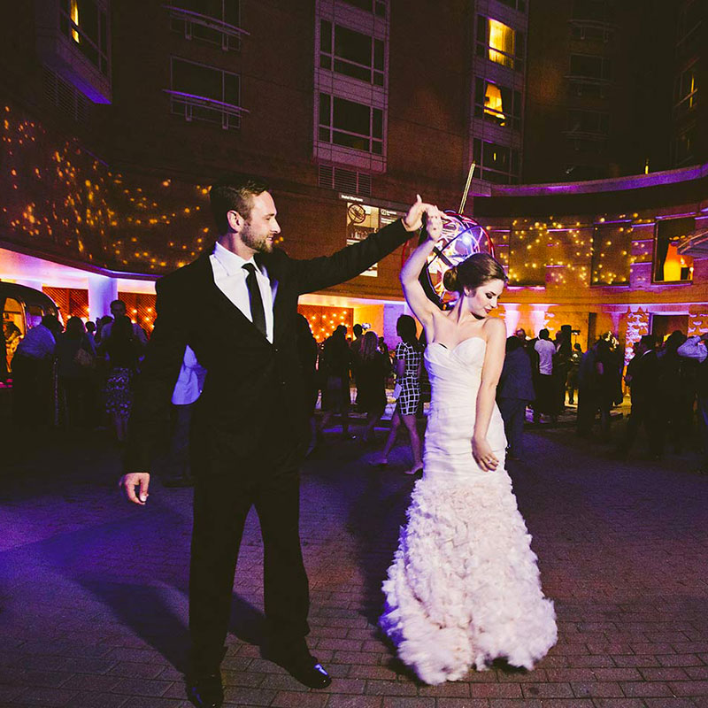 QuickQuoteSys's tweet image. Recently engaged in Cambridge? Get a Wedding QuickQuote from @Kimpton Marlowe Hotel: loom.ly/rJhQ-TE