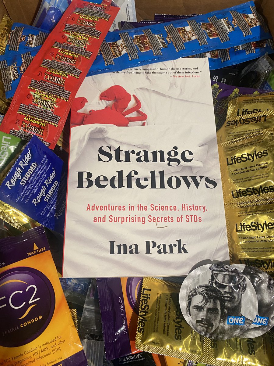 My paperback of Strange Bedfellows is out today! 

I’m doing a giveaway over on IG, so come on over if you’d like a chance to win a signed copy! 
(condoms not included 😝)

instagram.com/inaparkmd/
