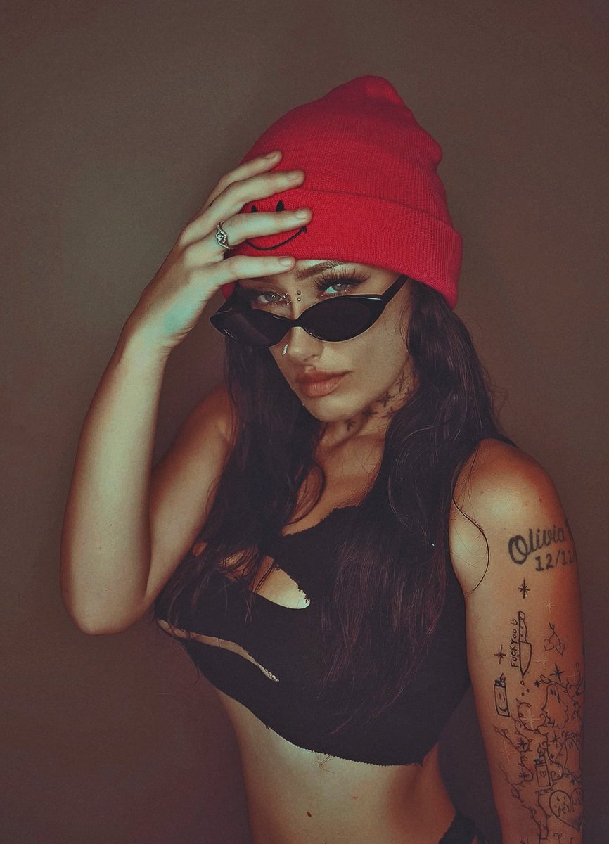PrettyBitty_'s tweet photo. Cashapp $BrittnayPitcheralle 
Just cuz I'm cute 🤷🏼‍♀️😘🥰 https://t.co/MPVetHXzM2