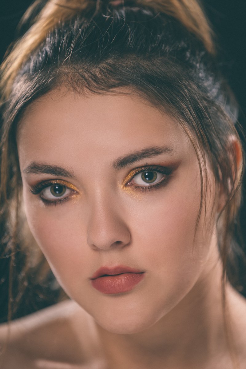 Check out new work on my <a href="/Behance/">Behance</a> profile: "Portrayal" be.net/gallery/136439…