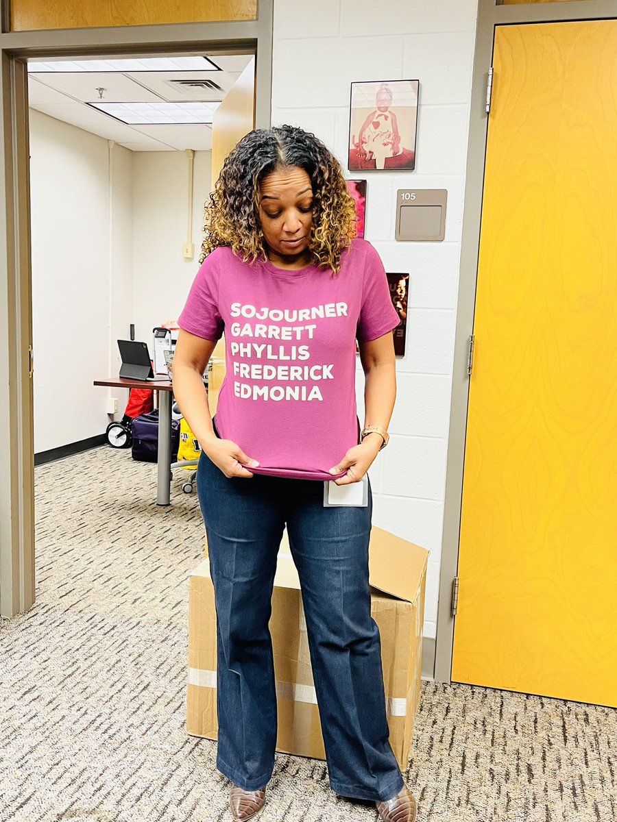 JenWinSaunders's tweet photo. It’s #TShirtTuesday and the 1st day of #BlackHistoryMonth  Not sure of these names? Visit your local library to find out more! #justread #blackhistoryeveryday #sojourner #garrett #phyllis #frederick #edmonia Thanks @Target for the 👚 https://t.co/DwQPwViYVx
