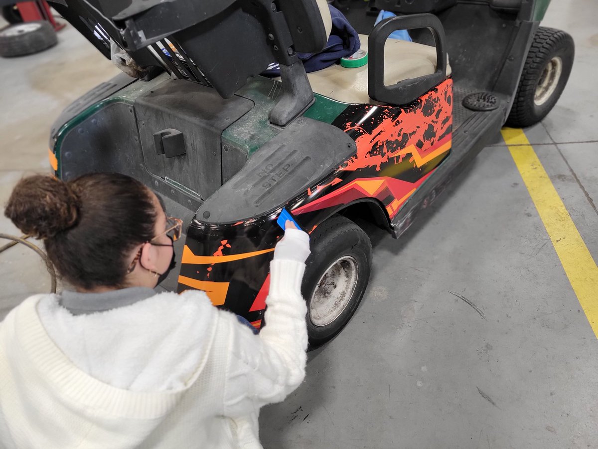 Eagles ink- custom golf cart wrap in progress. 
<a href="/JefferyArnott/">Dr. Jeffery C. Arnott</a>
<a href="/DaragoAPphs/">Stephen Darago</a> <a href="/HorizonMiddle/">Horizon Middle</a> <a href="/allstarsabc/">@allstarsabc</a> @