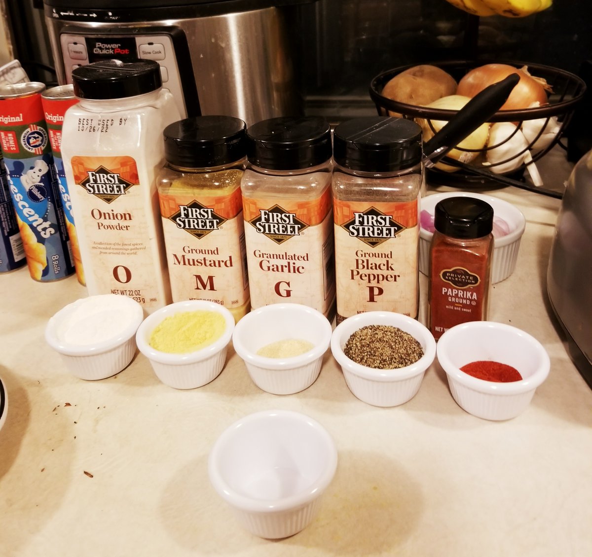 MartisMusicKit's tweet photo. Check out the Season 3 Opener of Marti's Music Kitche with Pete Petersen. He shares his love of BBQ making Tri-tip Beef Wellington on the smoker. https://t.co/JMSMeQ60Qn #MartisMusicKit #PetePetersen #BBQ #CookingPodcast https://t.co/51zdq8Kq1y
