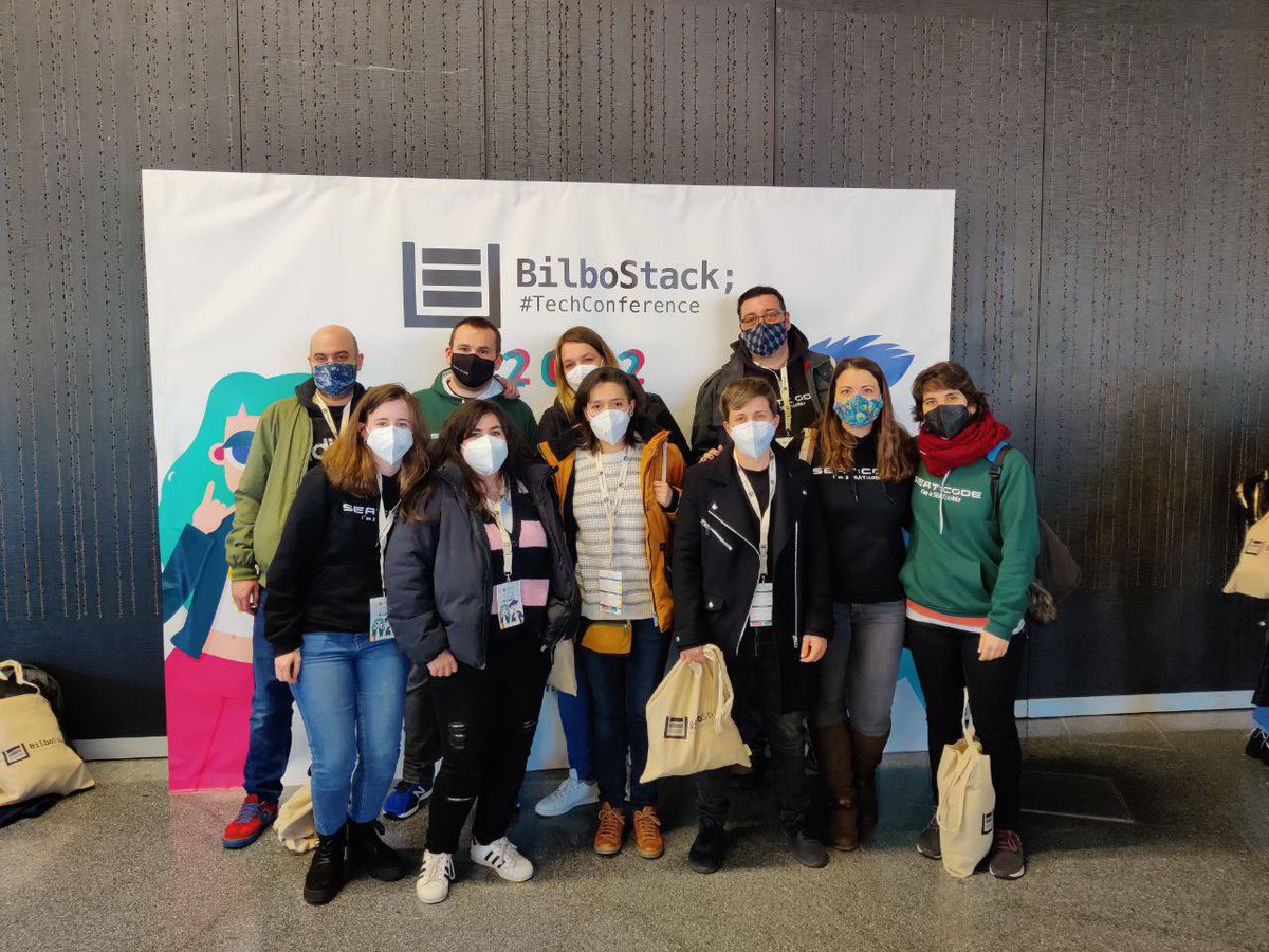 isabeliita90's tweet photo. En la #bilbostack22 no subimos ninguna foto pero aquí está la mayor parte de outbound 👸 fue una experiencia genial, aprovechamos para hacer un poco de team building porque estamos currando en remoto y para escuchar ideas que se salieran de nuestro día a día, finde 🔝🔝 https://t.co/Mbs3gDJeyF