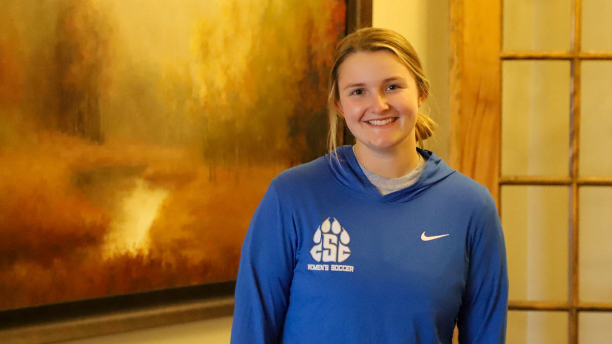 CSC1853's tweet photo. Congratulations to C-SC student-athlete, Kirstin “KJ” Jannin, who was selected to receive the Larry Lady Scholarship from the Heart of America Conference. She was selected based on excelling in the classroom and the active role she plays on campus. Way to go, KJ! 🥳🎉 https://t.co/3UpKwl2MEi