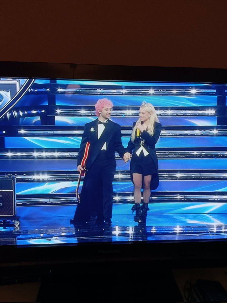 AliceMazzariol's tweet photo. #Sanremo2022 #Sanremo https://t.co/lgwqQ4hGRy