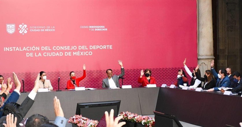 bereheca's tweet photo. Hoy la #JefaDeGobierno @Claudiashein presidió la instalación del Consejo del Deporte de nuestra Ciudad, las y los alcaldes acompañamos y conformamos este comité. 

En #Tláhuac el deporte es un vehículo para el desarrollo humano, por ello lo potenciaremos en toda la demarcación. https://t.co/htrexnL1cM