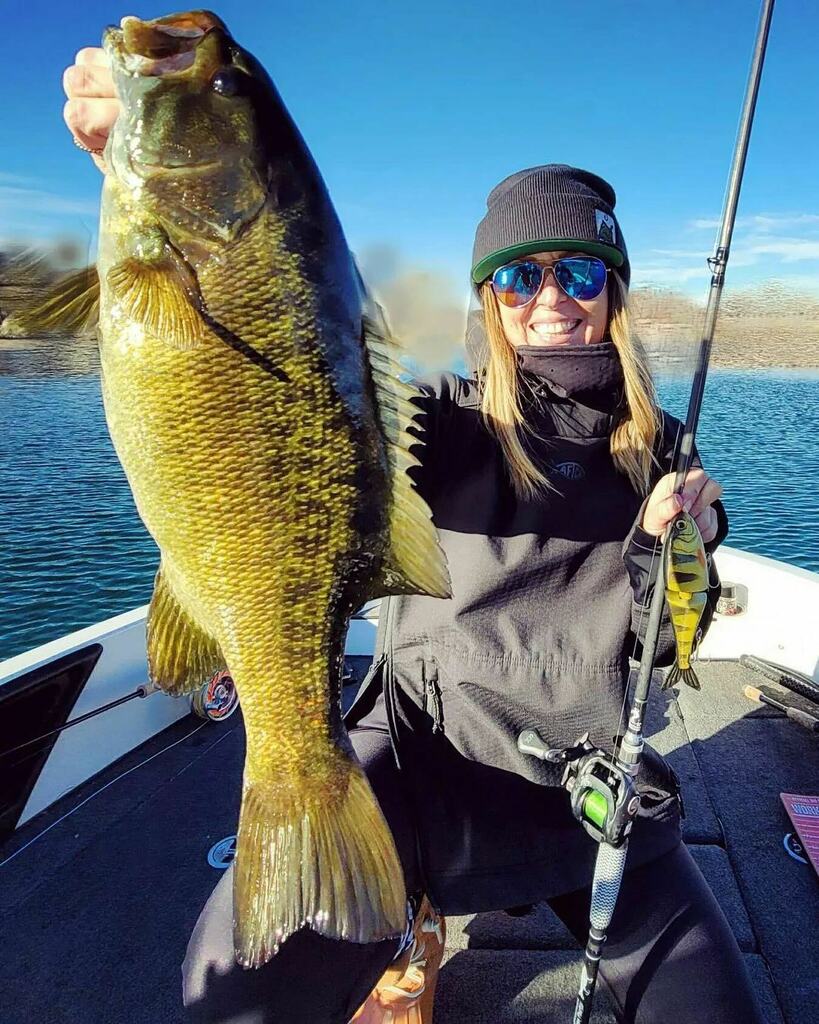 LeviathanRods's tweet photo. RePoST from 👉🏽@sarah_living_life
Different @pizzswimbaits Drift same results 🤙
My @leviathanrods Omega Finesse got the job done
Thank you @bigbassbully for finding me another Drift after I lost my favorite 🙏❤
▪︎
#BigFishBullies #CatchAndRe… https://t.co/JoXeCdexoh https://t.co/o5jqK5RIYS