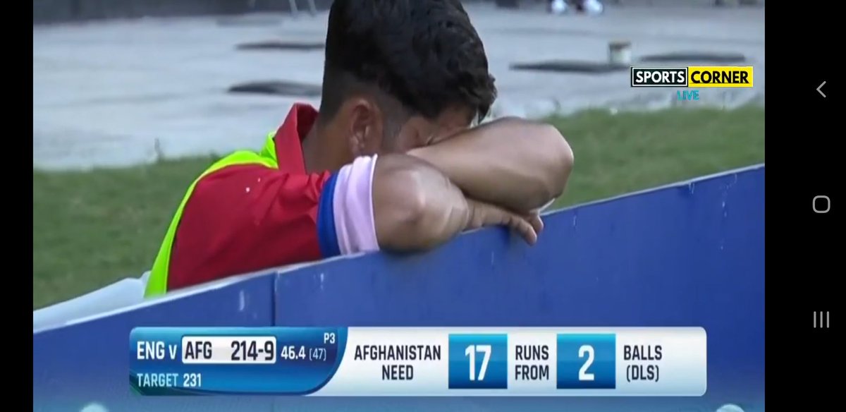 aashirvahidy's tweet photo. England has reached the final of #U19CWC for the first time in history. They have beaten #AfghanistanU19 team in semi final
Extremely sad faces from #AfgU19 dugouts
#CricketTwitter #NoorAhmed #RashidKhan https://t.co/rRitaucGeh