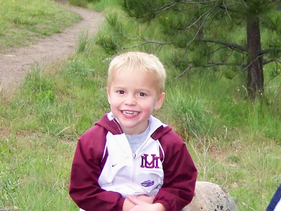 DrewKlumph's tweet photo. I’m excited to announce my commitment to the Montana Grizzlies! #GoGriz https://t.co/EV1DPLlfUl
