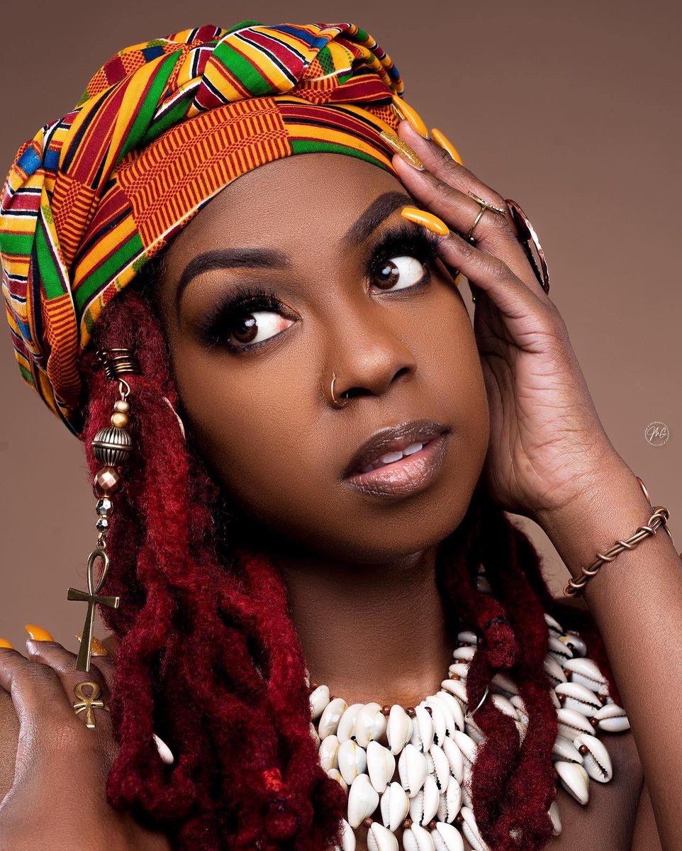 Soulful_Queen's tweet image. ✨Black love is black wealth❤️🖤💚

Protect the Black Woman
Appreciate the Black Man 
Generate Black Wealth 
Develop Family Land!
🖤✨

Beautiful Black Series Photoshoot ✨

📸 @mgimagesStudios 
Hairstylist @Dalisaaa 

#BlackWomen #BlackHistoryMonth  #Blackhistorymonth2022