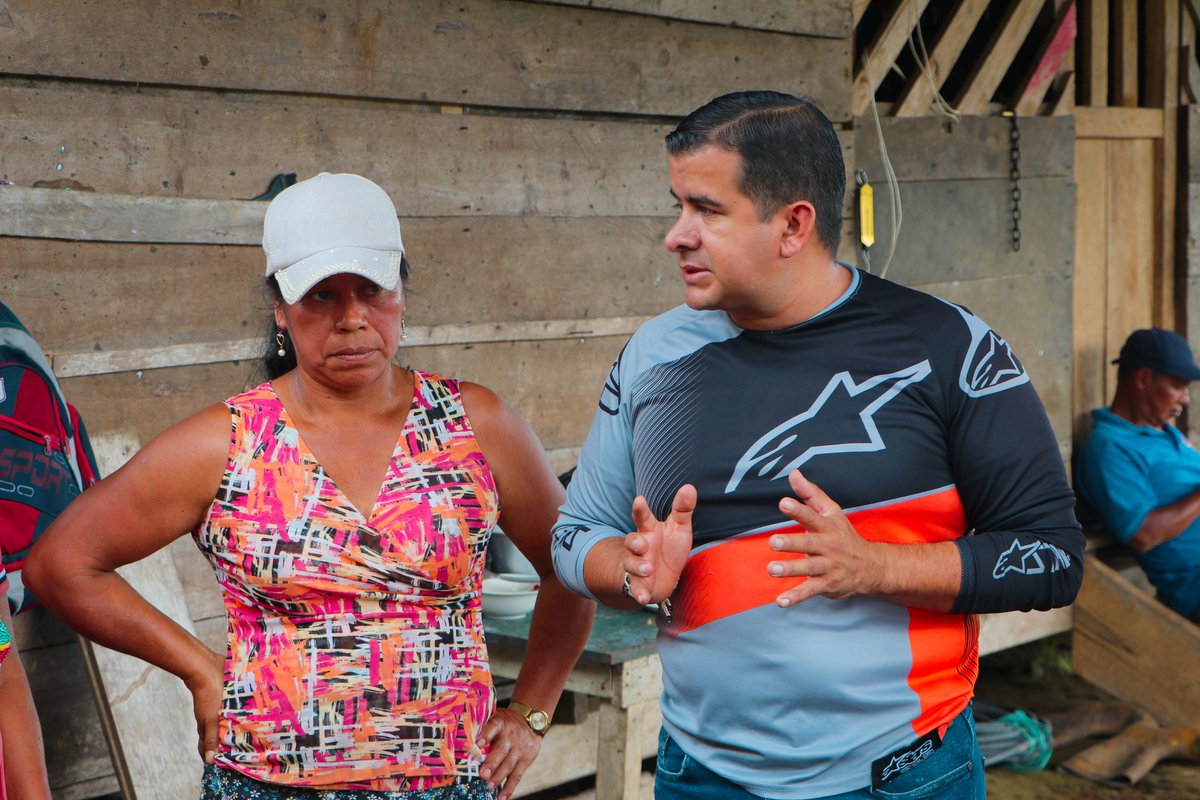AndrsBonilla111's tweet photo. El trabajo conjunto con la Junta Parroquial de Cotundo y el GAD Municipal Archidona logran hacer un anillo vial muy importante para el tema productivo como es la construcción del desbanque que va desde el km 10 hasta Centro Shiguango/ comunidad Mondayaku. https://t.co/yvFOimmOjR