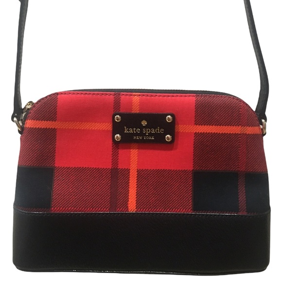 CandyMidvale's tweet image. So good I had to share! Check out all the items I'm loving on @Poshmarkapp #poshmark #fashion #style #shopmycloset #chanel #gucci #katespade: posh.mk/2Y9B5H4Oinb