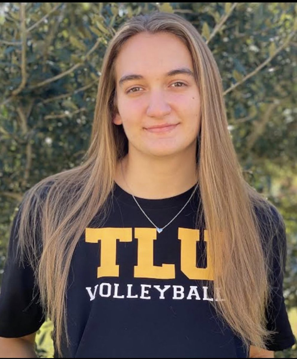 _ECVolleyball's tweet photo. Come out tomorrow morning to the Game Gym at 8:00am to support Ashley Pearish’s commitment to play volleyball at Texas Lutheran University! We also have some other amazing athletes signing to continue their athletic and academic careers!

#ECVB #ECProud @_ECAthletics https://t.co/Cpb4FM71rU
