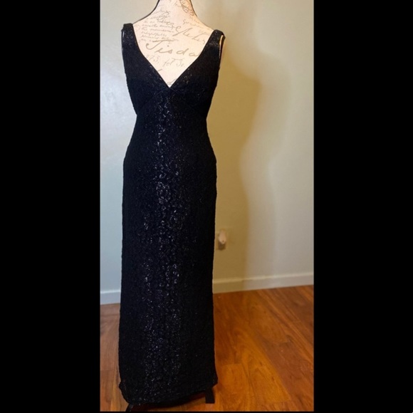 GinaJon67898935's tweet photo. So good I had to share! Check out all the items I'm loving on @Poshmarkapp #poshmark #fashion #style #shopmycloset #hugobuscati #anthropologie #vintage: https://t.co/NAwrWsLtBb https://t.co/pR0GUwBm6m