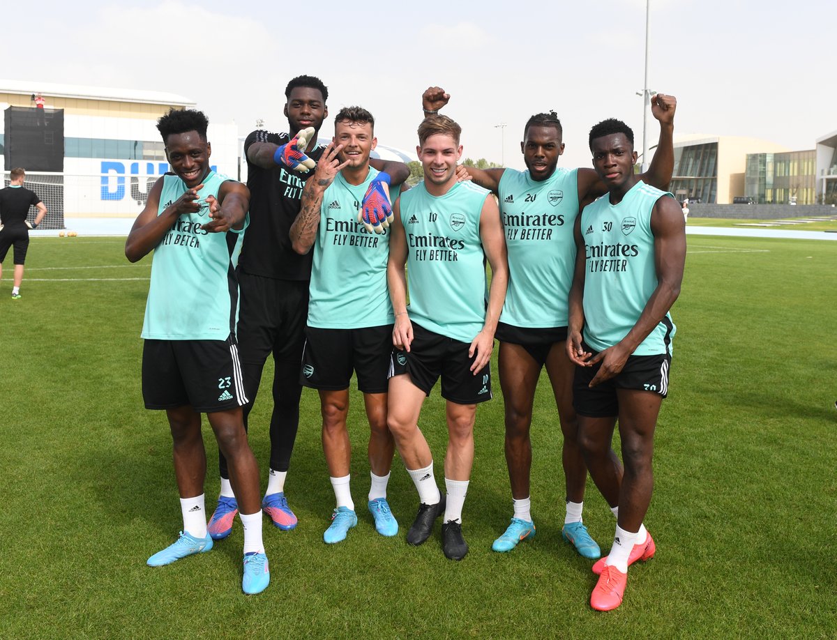 Arsenal's tweet photo. All smiles in Dubai 😁

📍 NAS Sports Complex https://t.co/unO8JyCj9Y