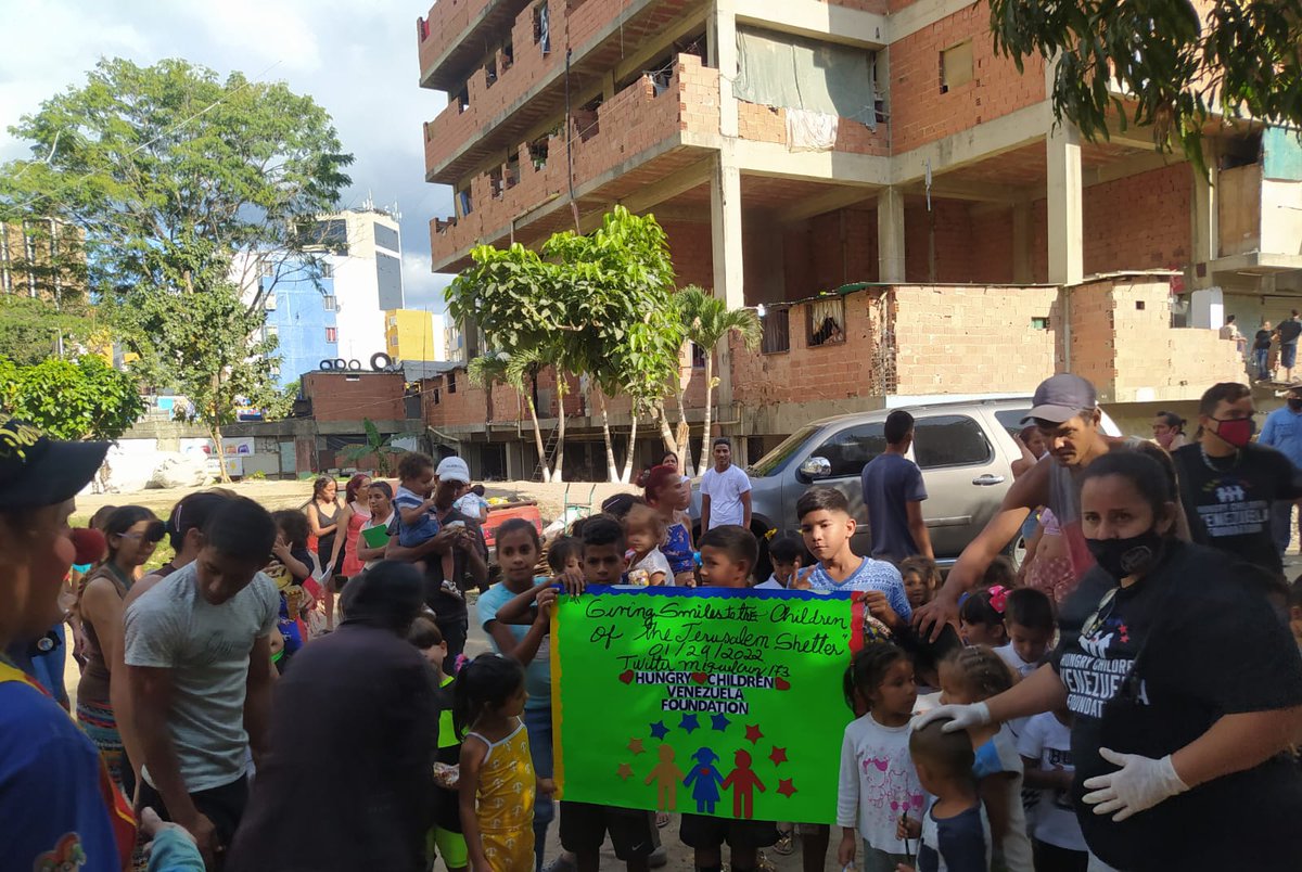 miguelcruz173's tweet photo. Hey friends ,we are collecting some money for a great charity and help more than 100 children from the Jerusalem shelter in Venezuela,with food,shoes and clothes for these orphans, if you want to support please retweet this, or leave your little contribution God bless you all 🙏 https://t.co/OVvTgnEEPa