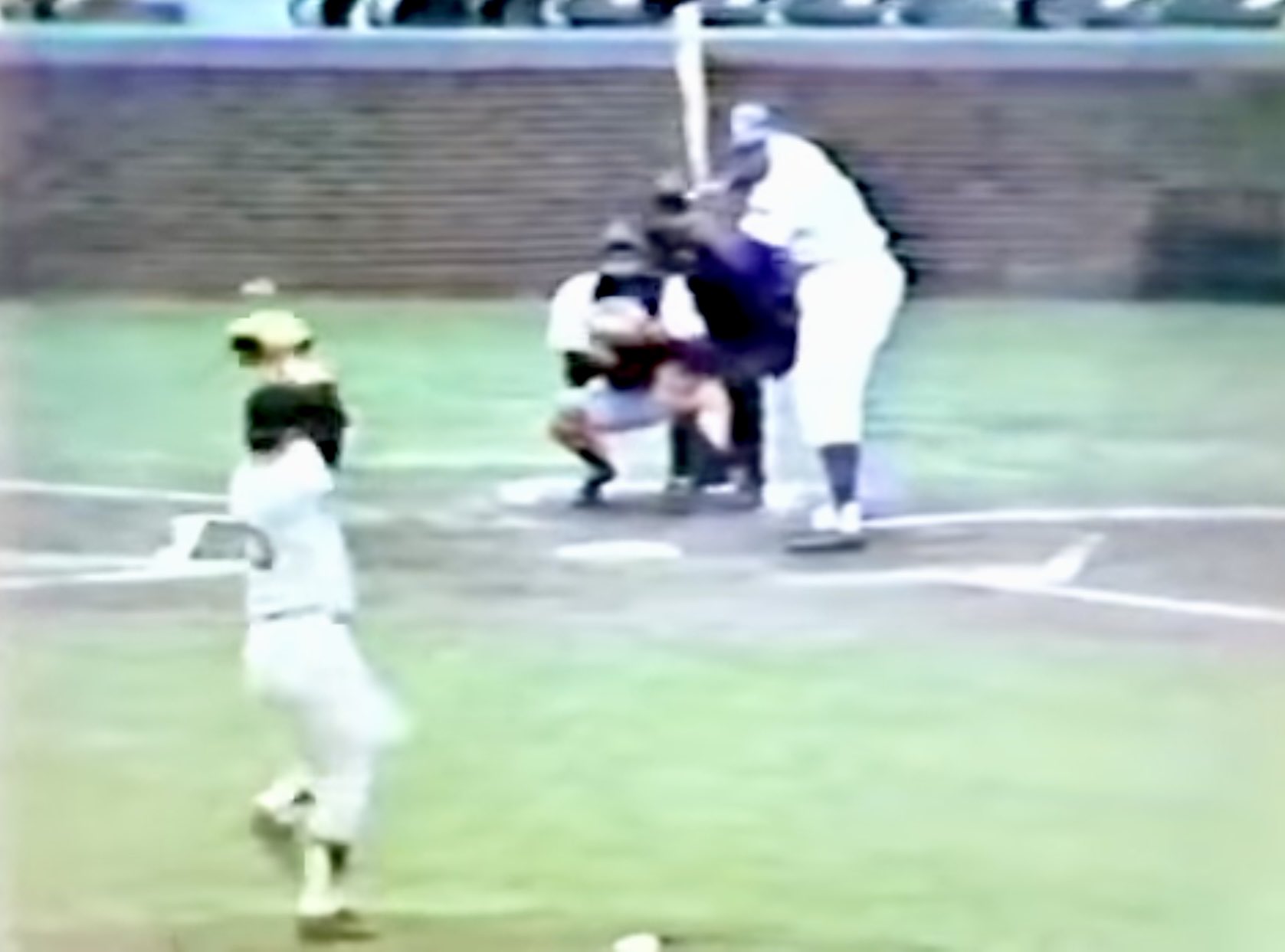 Jesse Barfield on X: I copied Ernie Banks batting stance as a 12 year old  kid growing up in Joliet, Illinois. Here it is!  / X