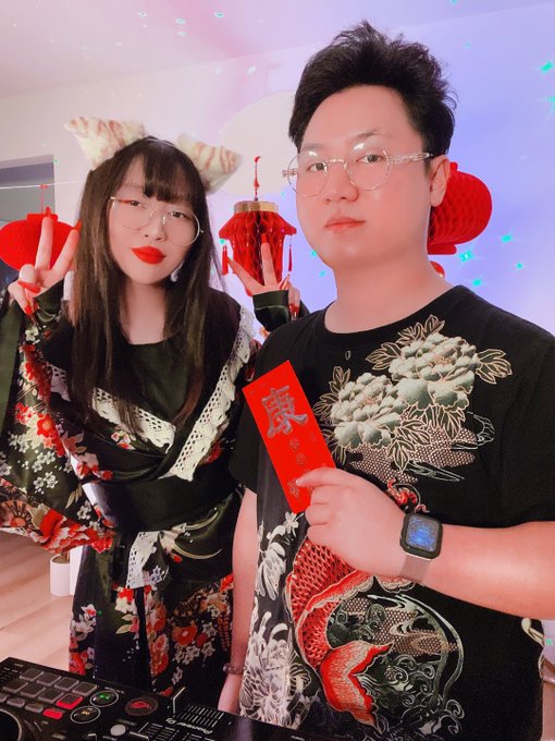 ? going LIVE! LUNAR PARTY IS ON! ? ❀ܓ(｡◠ ꇴ ◠｡ ) ?

? https://t.co/Q5xR1ua3oR ? https://t.co/7N4sSioj