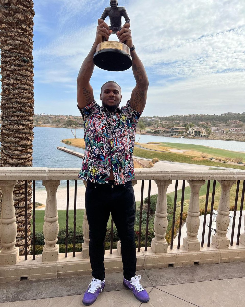 GQSports's tweet image. The best linebacker in the game 💥 @MicahhParsons11