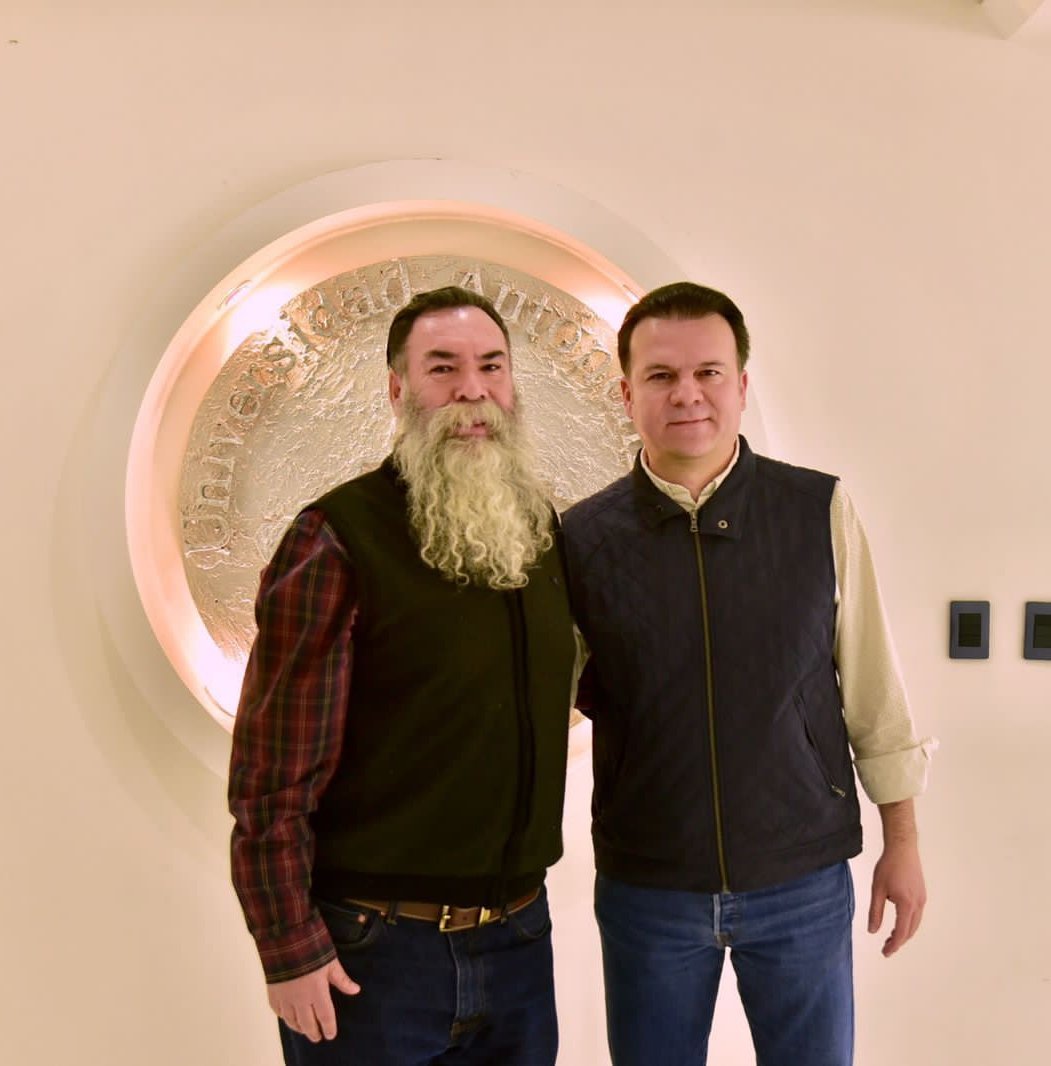 EVillegasV's tweet photo. Agradezco las atenciones de mi amigo el Dr. Martín Soriano Sariñana, siempre que visito la #UAD me siento en casa. ¡Un gusto saludarte! https://t.co/t6IXoLrMoo