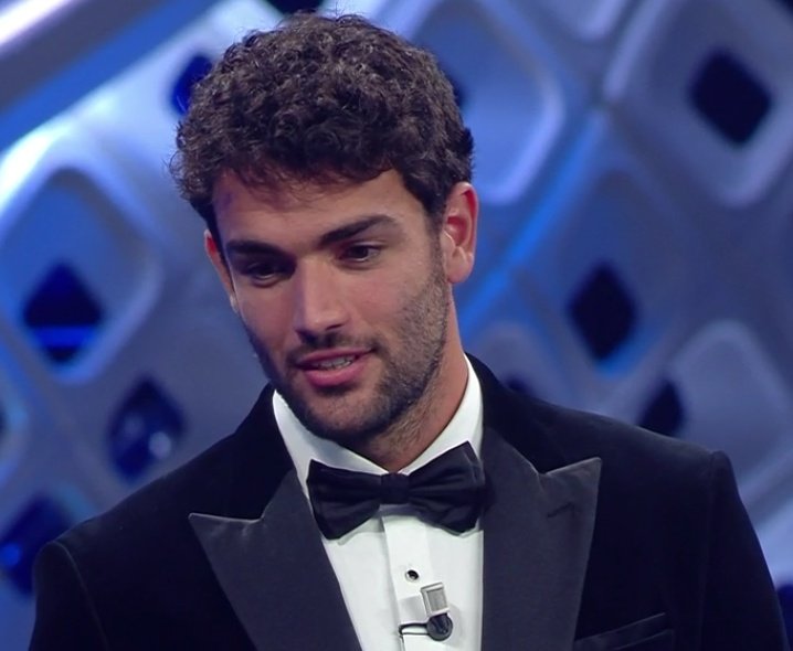 sammsd1998's tweet photo. Berrettini: "non hai sentito i miei battiti cardiaci" 

Eh ma tu non hai sentito i miei amo

#Sanremo2022 https://t.co/agcgotkGIp