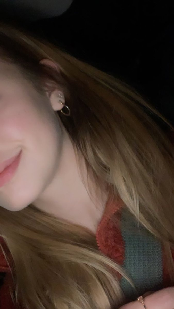 سأكون سيئة حتى استرجع كُل ما سلبته المثآلية مني ..🤍