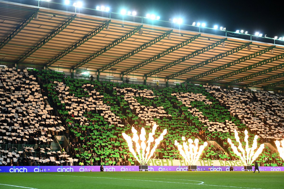 HibernianFC's tweet photo. Incredible support tonight, Hibees 👏

We'll see you back at Easter Road on the weekend. https://t.co/hhSxZJhTAX