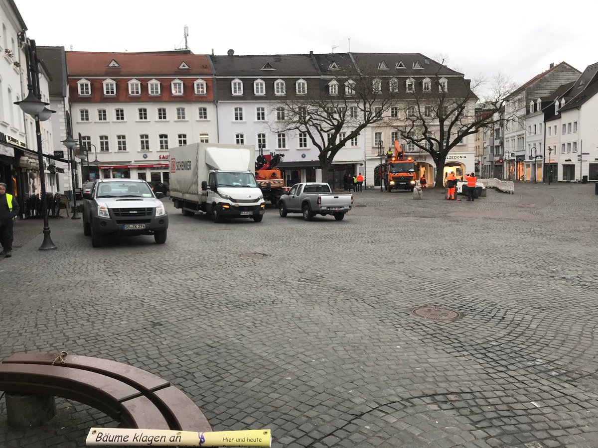 Heute war ein Tag #gefällt und #gefälltnicht
Mehr Raum für Lebewesen
Dem Menschen Platz einräumen #saarbruecken #sanktjohannermarkt