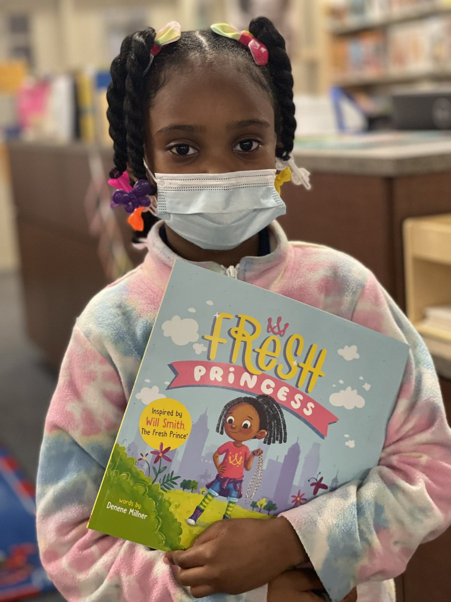 phelix_the's tweet photo. "I picked this book because the girl looks like me."--Erin
@MyBrownBaby @gladysjosedraws @belle_forest #BlackHistoryMonth #FreshPrincess #DiverseBooksMatter #BooksareMirrors https://t.co/gUFhHD4dp9