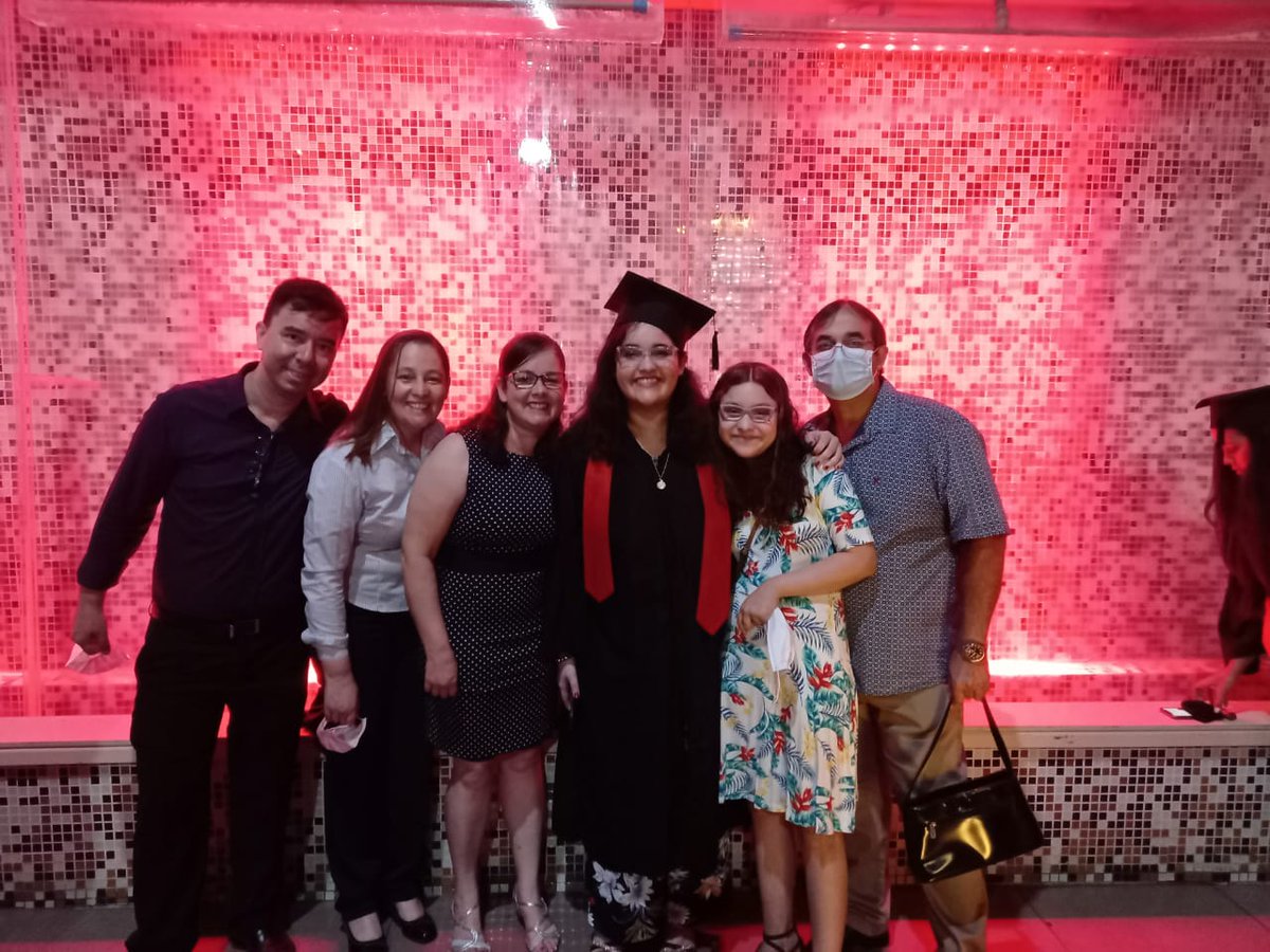 sales22_soft's tweet photo. Agora temos uma advogada com OAB na família! Já posso cometer crimes!! É sobre isso né @Bezzied https://t.co/gw8BWDpzU4