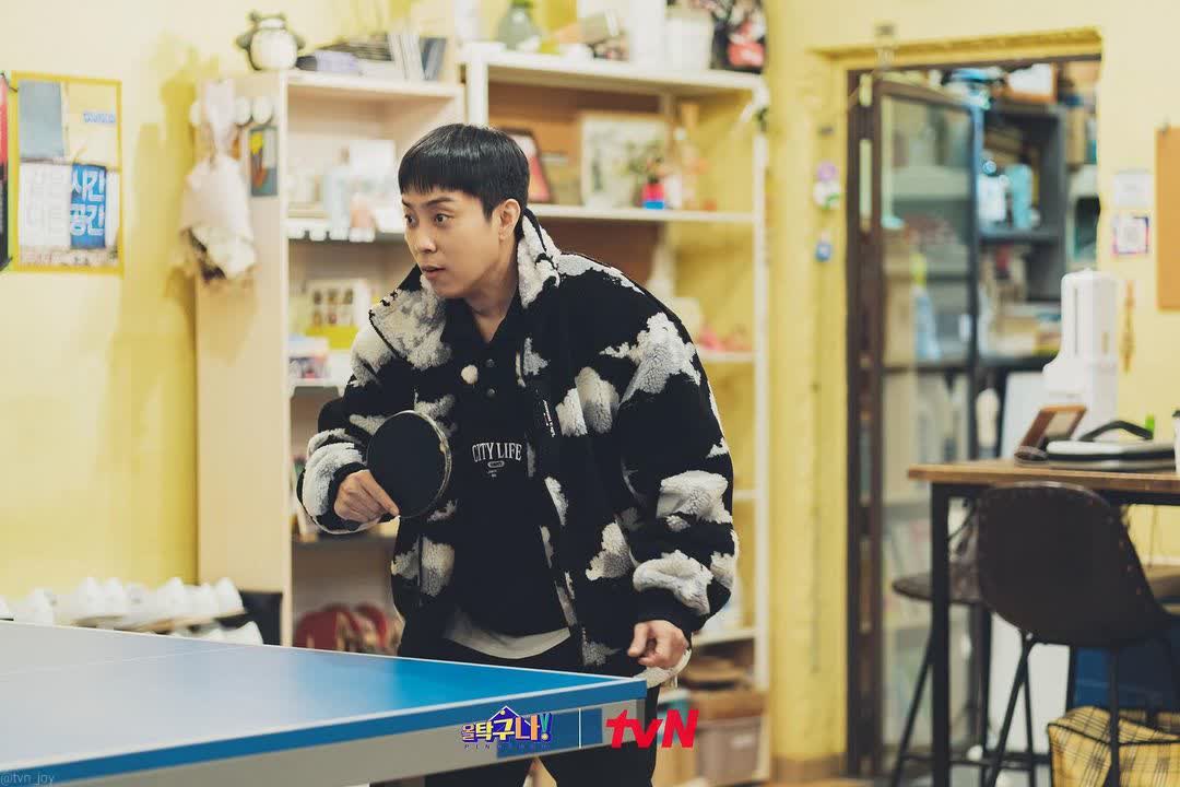 세상에서 제일 황당한 오프닝?!🏓
시작하자마자 탁구공이 쏟아지던 현장..!
하지만 우리 팀장님들은 당황하지 않쥐😎

올 탁구나!🏓
[월] 저녁 8:40 | tvN
#tvN #올탁구나 #은지원 

📌instagram.com/p/CZdXJ3aBPgq/…